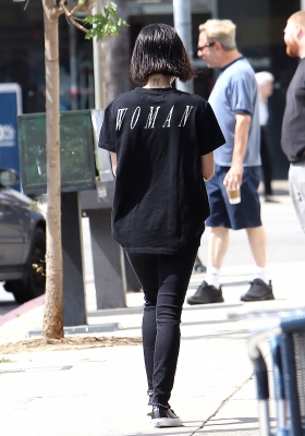HQ
