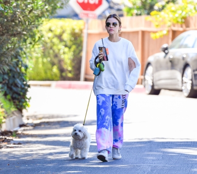 walkswithherdoginstudiocity_2401-007.jpg