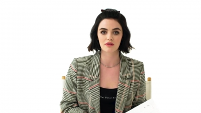 y2mate_com_-_Lucy_Hale_Answers_the_Web_s_Most_Searched_Questions___WIRED_riB39LVbAG0_1080p_567.jpg