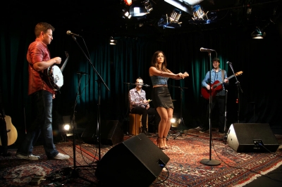 yahoomusic040614-004.jpg