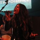 1025knix040214-002.jpg