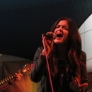 1025knix040214-023.jpg
