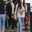 ArrivingAtLAXAirportLA2013-07.jpg
