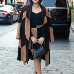 ArrivingAtTheAliceandOliviasShowNY1009-007.jpg