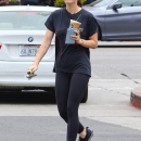 InStarbucks230618_001.jpg