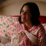 Katy_Keene_S01E10_Chapter_Ten_Gloria_1080p_AMZN_WEB-DL_DDP5_1_H_264-KiNGS_0090.jpg
