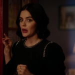Katy_Keene_S01E10_Chapter_Ten_Gloria_1080p_AMZN_WEB-DL_DDP5_1_H_264-KiNGS_0429.jpg