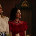 Katy_Keene_S01E10_Chapter_Ten_Gloria_1080p_AMZN_WEB-DL_DDP5_1_H_264-KiNGS_0520.jpg