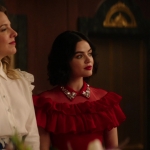 Katy_Keene_S01E10_Chapter_Ten_Gloria_1080p_AMZN_WEB-DL_DDP5_1_H_264-KiNGS_0556.jpg