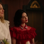 Katy_Keene_S01E10_Chapter_Ten_Gloria_1080p_AMZN_WEB-DL_DDP5_1_H_264-KiNGS_0559.jpg