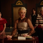 Katy_Keene_S01E10_Chapter_Ten_Gloria_1080p_AMZN_WEB-DL_DDP5_1_H_264-KiNGS_0574.jpg