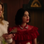 Katy_Keene_S01E10_Chapter_Ten_Gloria_1080p_AMZN_WEB-DL_DDP5_1_H_264-KiNGS_0600.jpg