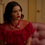 Katy_Keene_S01E10_Chapter_Ten_Gloria_1080p_AMZN_WEB-DL_DDP5_1_H_264-KiNGS_0612.jpg