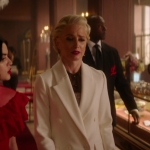 Katy_Keene_S01E10_Chapter_Ten_Gloria_1080p_AMZN_WEB-DL_DDP5_1_H_264-KiNGS_0671.jpg