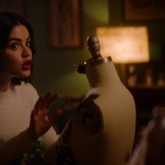 Katy_Keene_S01E10_Chapter_Ten_Gloria_1080p_AMZN_WEB-DL_DDP5_1_H_264-KiNGS_0888.jpg