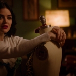 Katy_Keene_S01E10_Chapter_Ten_Gloria_1080p_AMZN_WEB-DL_DDP5_1_H_264-KiNGS_0892.jpg