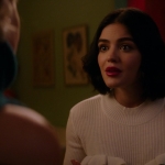 Katy_Keene_S01E10_Chapter_Ten_Gloria_1080p_AMZN_WEB-DL_DDP5_1_H_264-KiNGS_0966.jpg