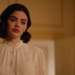 Katy_Keene_S01E10_Chapter_Ten_Gloria_1080p_AMZN_WEB-DL_DDP5_1_H_264-KiNGS_1052.jpg