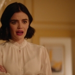 Katy_Keene_S01E10_Chapter_Ten_Gloria_1080p_AMZN_WEB-DL_DDP5_1_H_264-KiNGS_1088.jpg