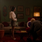 Katy_Keene_S01E10_Chapter_Ten_Gloria_1080p_AMZN_WEB-DL_DDP5_1_H_264-KiNGS_1467.jpg