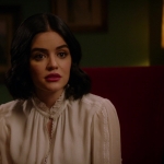 Katy_Keene_S01E10_Chapter_Ten_Gloria_1080p_AMZN_WEB-DL_DDP5_1_H_264-KiNGS_1507.jpg