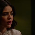 Katy_Keene_S01E10_Chapter_Ten_Gloria_1080p_AMZN_WEB-DL_DDP5_1_H_264-KiNGS_1522.jpg