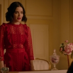 Katy_Keene_S01E10_Chapter_Ten_Gloria_1080p_AMZN_WEB-DL_DDP5_1_H_264-KiNGS_1702.jpg
