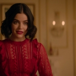 Katy_Keene_S01E10_Chapter_Ten_Gloria_1080p_AMZN_WEB-DL_DDP5_1_H_264-KiNGS_1740.jpg