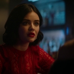 Katy_Keene_S01E10_Chapter_Ten_Gloria_1080p_AMZN_WEB-DL_DDP5_1_H_264-KiNGS_1827.jpg
