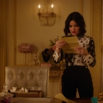 Katy_Keene_S01E10_Chapter_Ten_Gloria_1080p_AMZN_WEB-DL_DDP5_1_H_264-KiNGS_2000.jpg