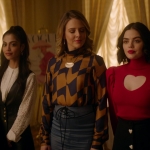 Katy_Keene_S01E10_Chapter_Ten_Gloria_1080p_AMZN_WEB-DL_DDP5_1_H_264-KiNGS_2484.jpg