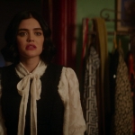 Katy_Keene_S01E11_Chapter_Eleven_Who_Can_I_Turn_To_1080p_AMZN_WEB-DL_DDP5_1_H_264-KiNGS_0089.jpg