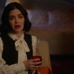 Katy_Keene_S01E11_Chapter_Eleven_Who_Can_I_Turn_To_1080p_AMZN_WEB-DL_DDP5_1_H_264-KiNGS_0104.jpg