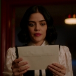 Katy_Keene_S01E11_Chapter_Eleven_Who_Can_I_Turn_To_1080p_AMZN_WEB-DL_DDP5_1_H_264-KiNGS_0152.jpg