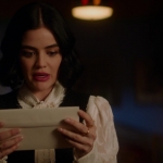 Katy_Keene_S01E11_Chapter_Eleven_Who_Can_I_Turn_To_1080p_AMZN_WEB-DL_DDP5_1_H_264-KiNGS_0155.jpg