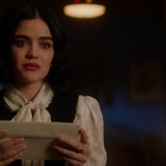 Katy_Keene_S01E11_Chapter_Eleven_Who_Can_I_Turn_To_1080p_AMZN_WEB-DL_DDP5_1_H_264-KiNGS_0159.jpg