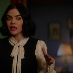 Katy_Keene_S01E11_Chapter_Eleven_Who_Can_I_Turn_To_1080p_AMZN_WEB-DL_DDP5_1_H_264-KiNGS_0199.jpg
