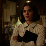 Katy_Keene_S01E12_Chapter_Twelve_Chain_of_Fools_1080p_AMZN_WEB-DL_DDP5_1_H_264-KiNGS_1740.jpg