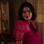 Katy_Keene_S01E12_Chapter_Twelve_Chain_of_Fools_1080p_AMZN_WEB-DL_DDP5_1_H_264-KiNGS_2304.jpg