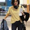 LucyCatchesAnFlight-007.jpg