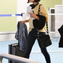 LucyCatchesAnFlight-008.jpg