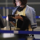 LucyCatchesAnFlight-011.jpg