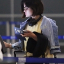 LucyCatchesAnFlight-013.jpg