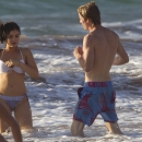 OnTheBeachInMaui30062013-10.jpg