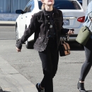 Filename=OutInStudioCity011218-003.jpg
Filesize=1312KiB
Dimensions=1228x1842
Date added=Dec 09, 2018 OutInStudioCity011218-003.jpg