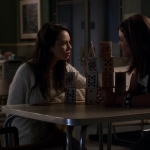 Pretty_Little_Liars_S03E07_BluRay_Rip_720p_Dual_Audio_WWW_TORRENTDOSFILMES_COM_1493.jpg