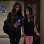 Pretty_Little_Liars_S05E22_Mini_720p_WEB-DL_Dual_RMZ-Dinho_0613.jpg