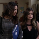 Pretty_Little_Liars_S05E22_Mini_720p_WEB-DL_Dual_RMZ-Dinho_0626.jpg