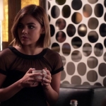 Pretty_Little_Liars_S06E12_Charlotte_s_Web_720p_WEB-DL_DD5_1_H_264-NTb_0093.jpg