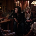 Pretty_Little_Liars_S06E12_Charlotte_s_Web_720p_WEB-DL_DD5_1_H_264-NTb_2175.jpg